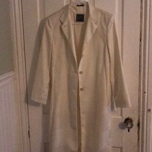 Cinzia Rocca cream mid-length jacket. Women’s 6